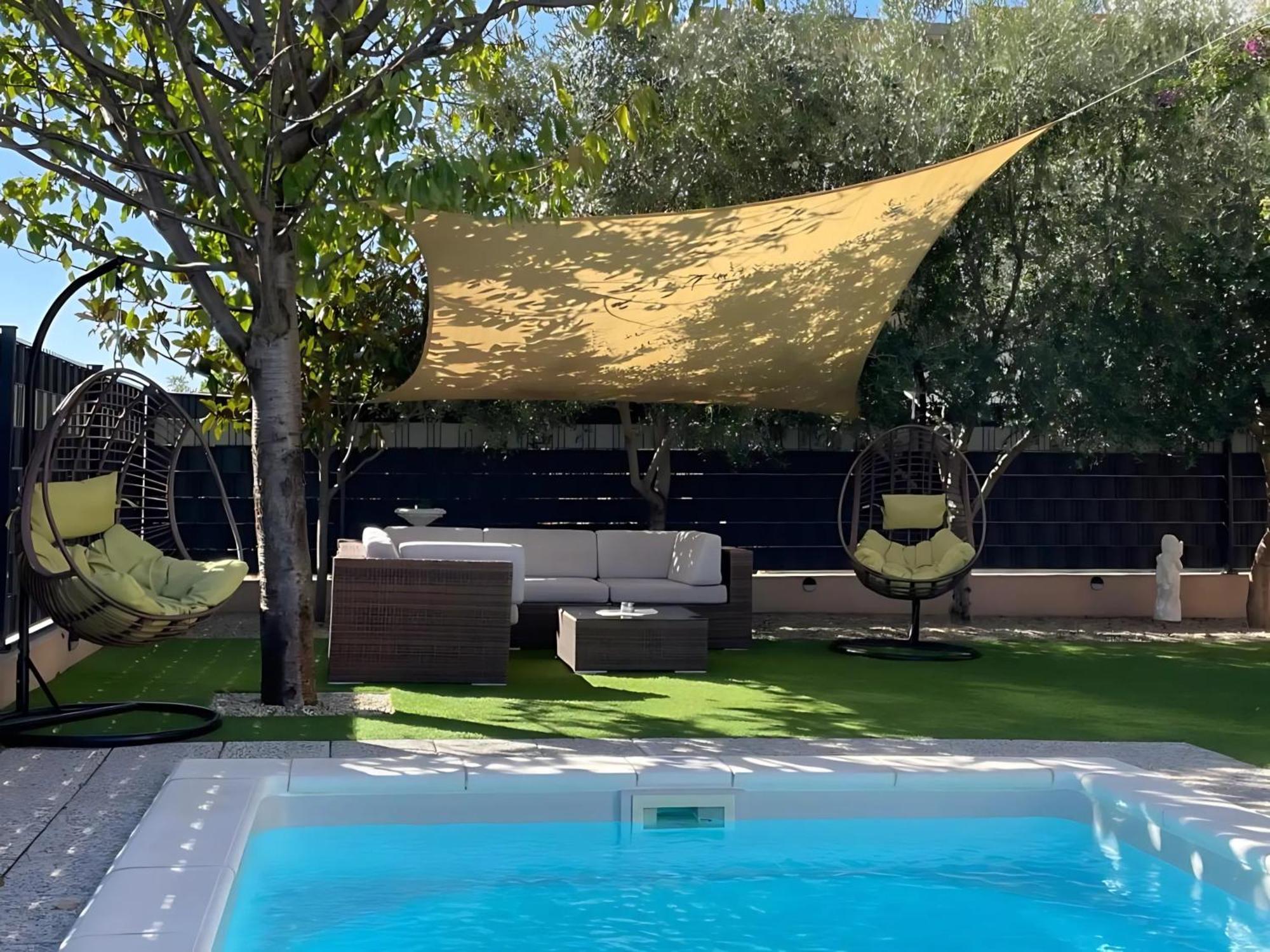 Villa Andrijana - Exclusively Yours - Family Getaway With Private Pool Kastela Bagian luar foto